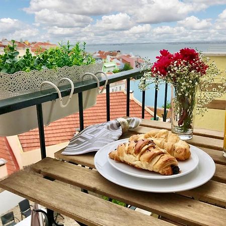 Comfortable Apartment With Balcony And Sea View In Lisbon 50 M² ภายนอก รูปภาพ