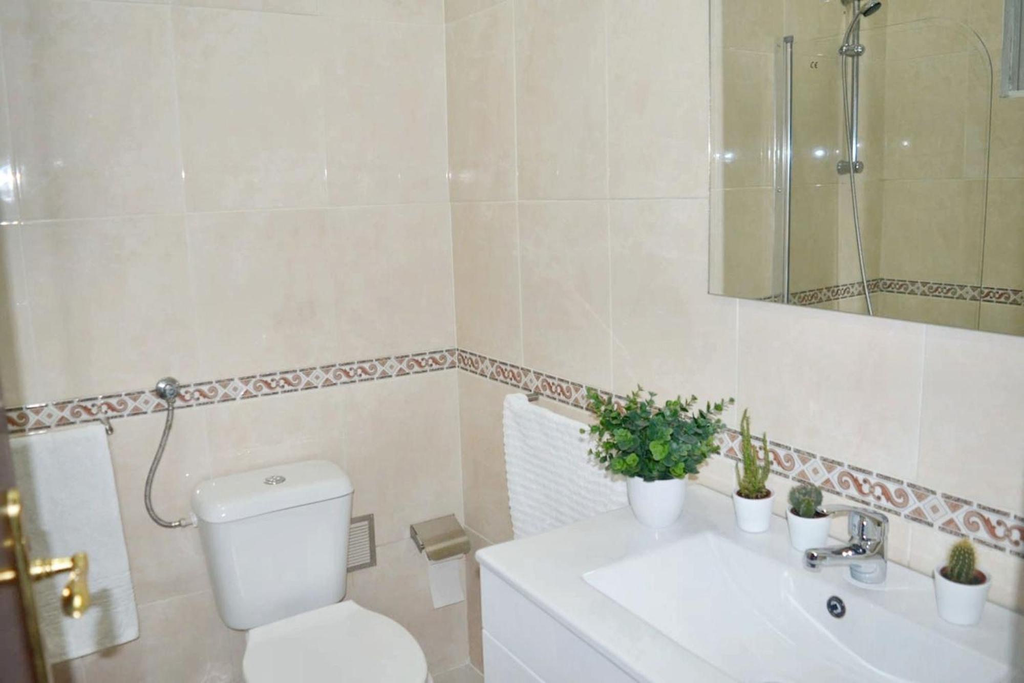 Comfortable Apartment With Balcony And Sea View In Lisbon 50 M² ภายนอก รูปภาพ
